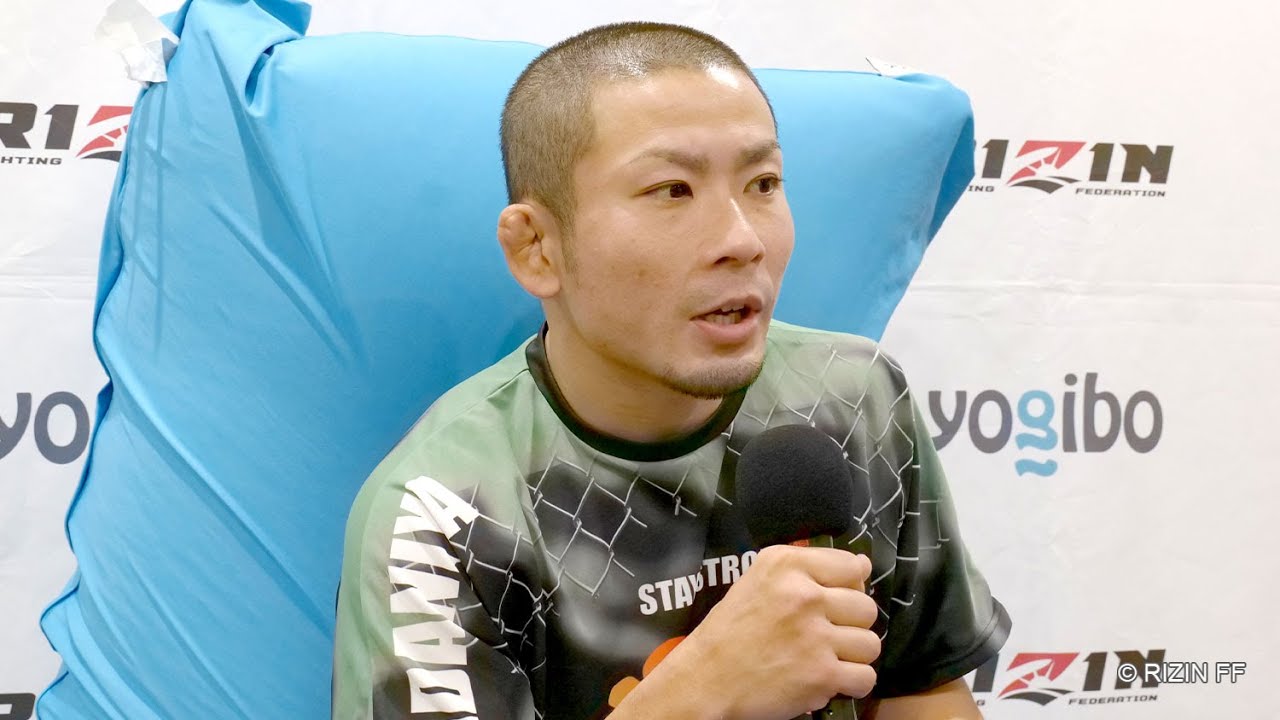 安谷屋智弘 試合後インタビュー / Yogibo presents RIZIN.32 background