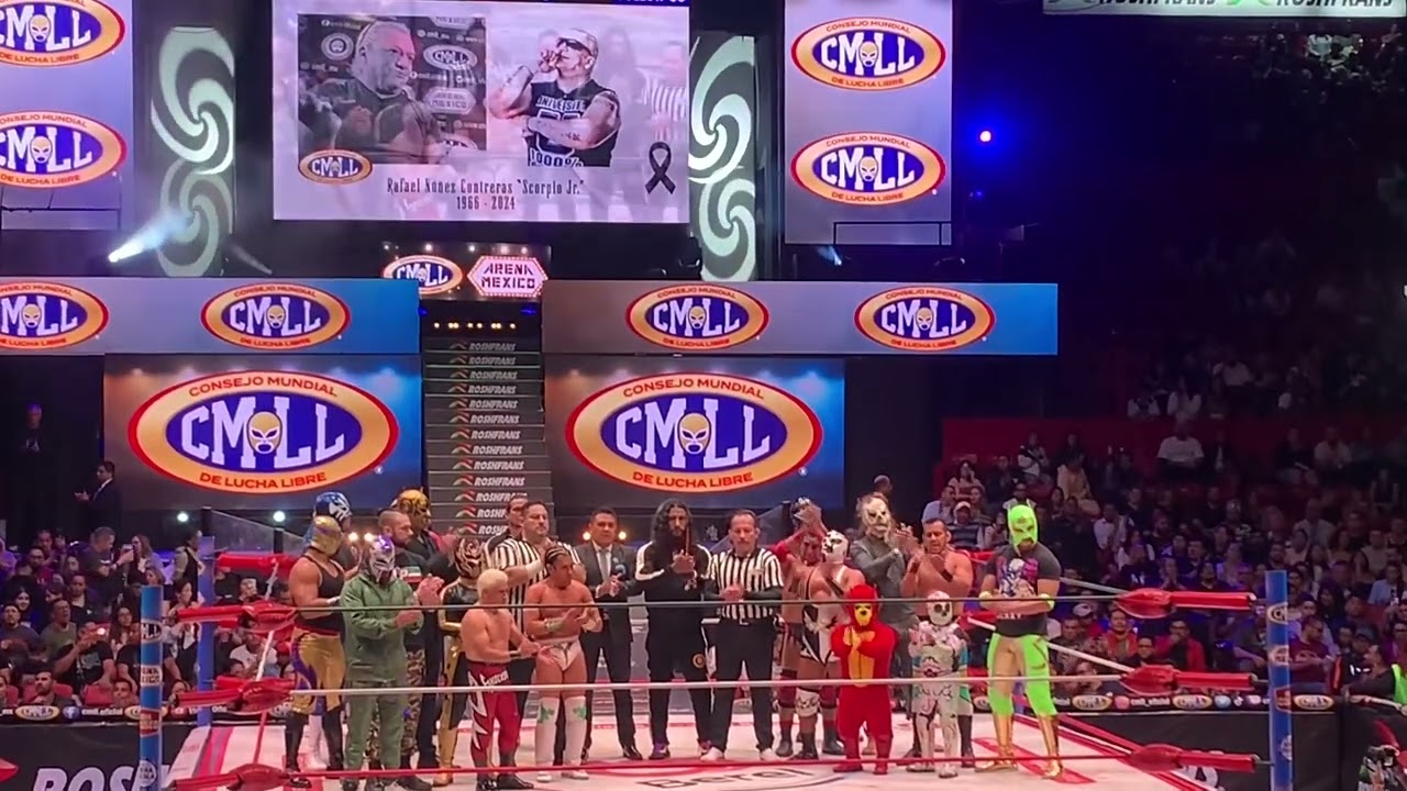 Entre porras y aplausos, la Arena México despide a Scorpio Jr. background