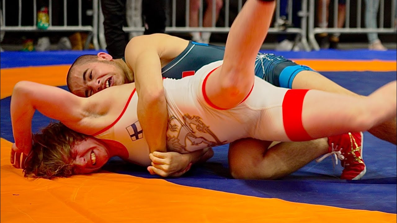 U20 J. Löllö (FIN) vs E. Chfiri (FRA). Freestyle 57kg youth wrestling.