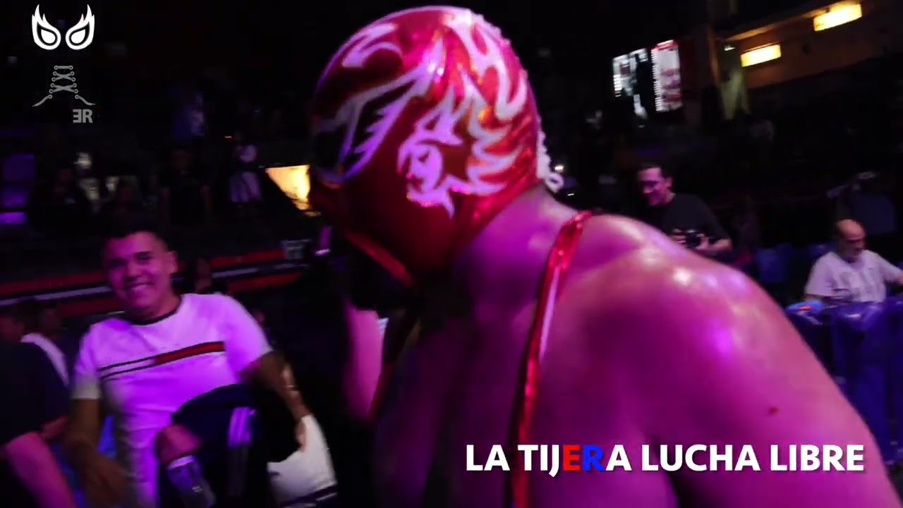 Hell Boy Vs Vangellys Vs H. de Silver King, triangular de poder en IWRG Naucalpan background