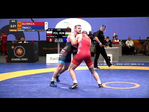 1/4 GR - 87 kg: A. KULYNYCZ (POL) v. I. TAKACS (HUN) background