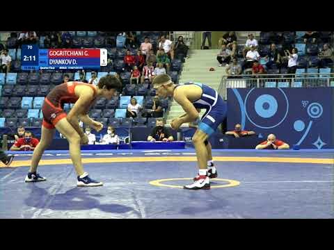 1/4 FS - 65 kg: G. GOGRITCHIANI (GEO) v. D. DYANKOV (BUL) background