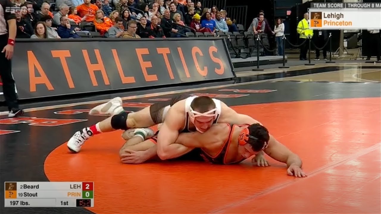 197lbs Michael Beard (Lehigh) vs Luke Stout (Princeton) background