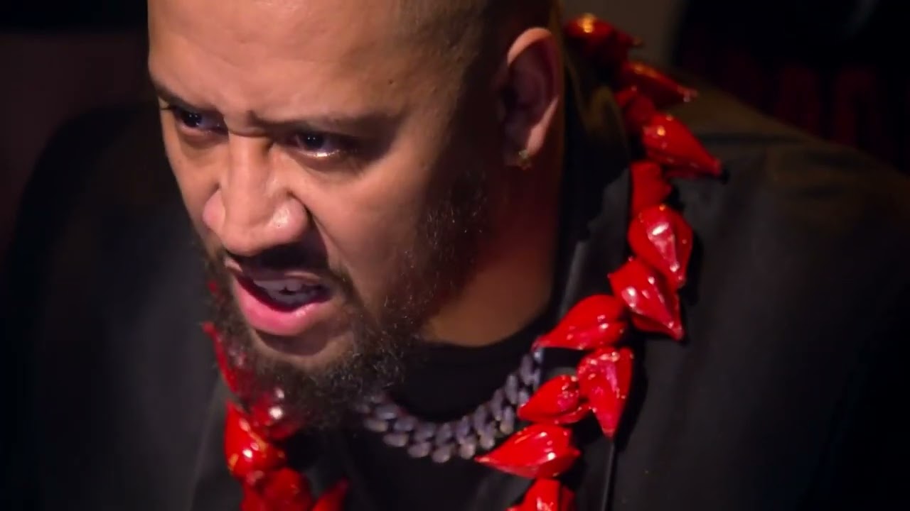 The Bloodline sends a message to Roman Reigns & The Usos: SmackDown, Nov. 1, 2024 background