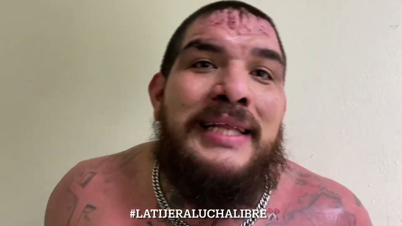 Fresero Jr: Hace 10 años hice AAA. Forastero se hizo en el CMLL y ya no es tomando en cuenta background