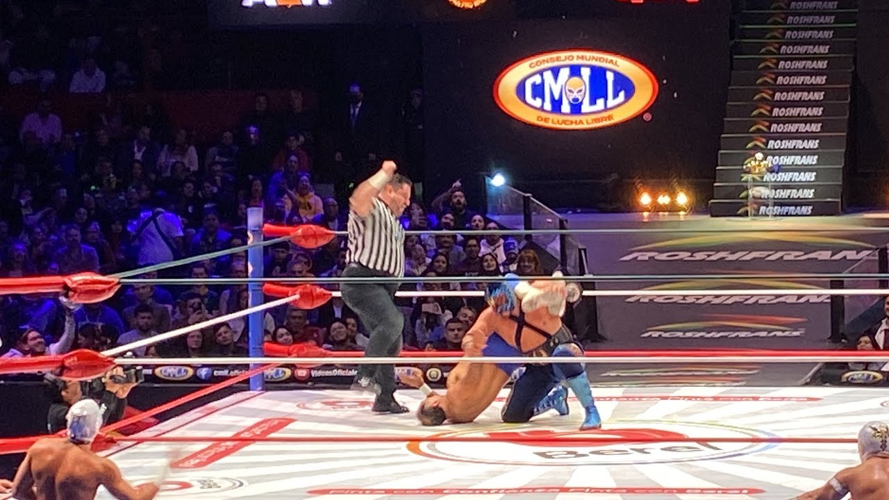 Gran secuencia de llaveo entre Hechicero y Blue Panther background