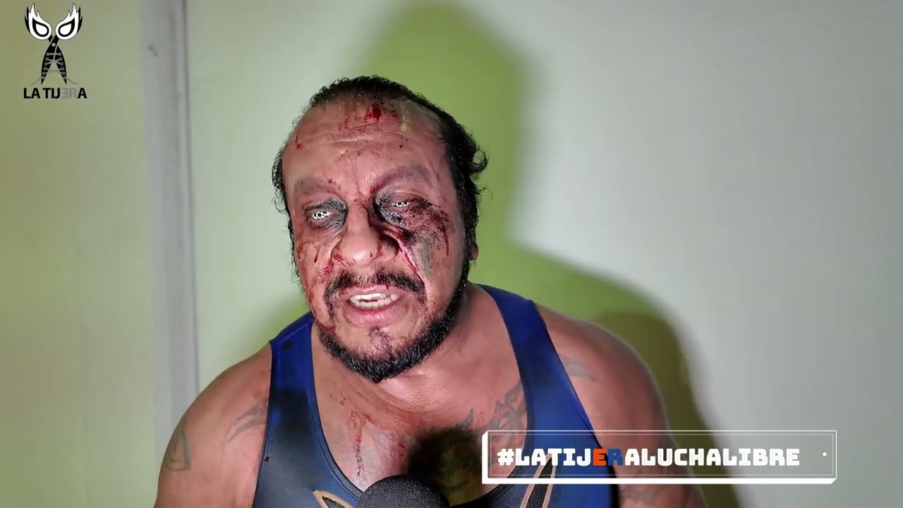 Psicosis: El Negocio Traumado son montoneros, el Trauma II no es buen luchador, es una lagartija background