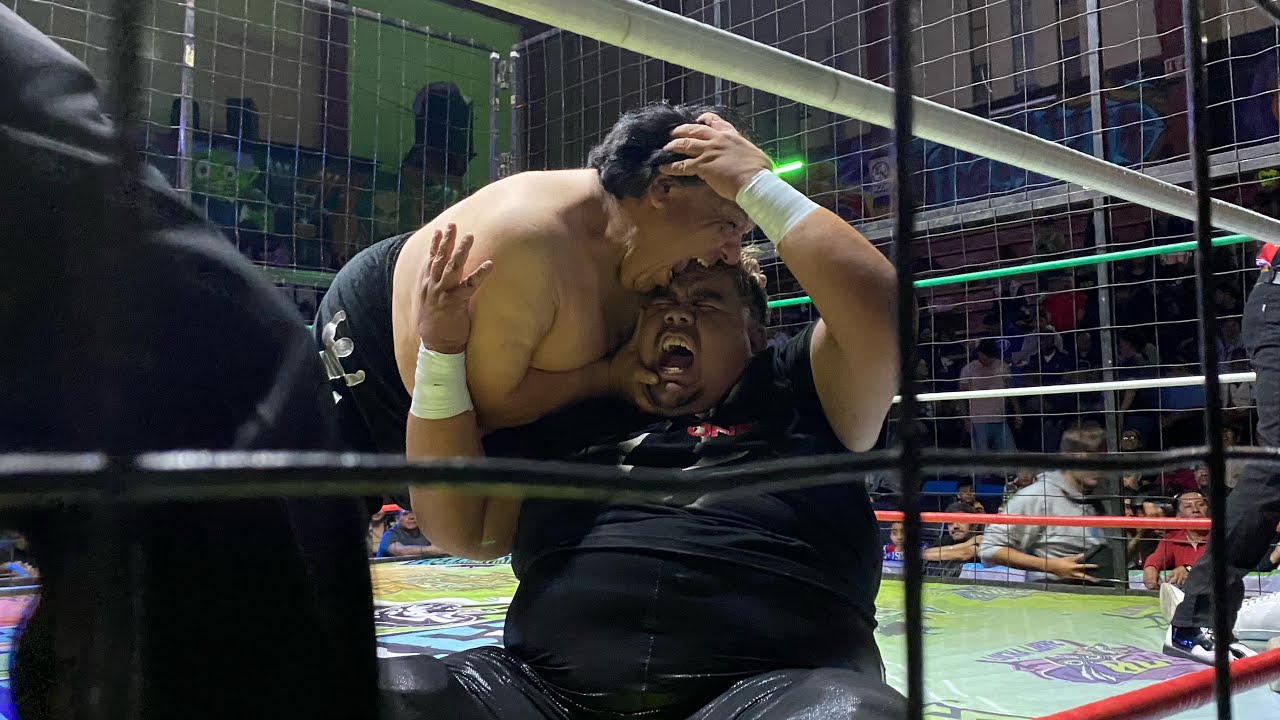 Cuadrangular de cabelleras jaula: Súper Brazo Vs Ke Vombon Vs Tao Tao Vs Chocheman en la Arena Neza background