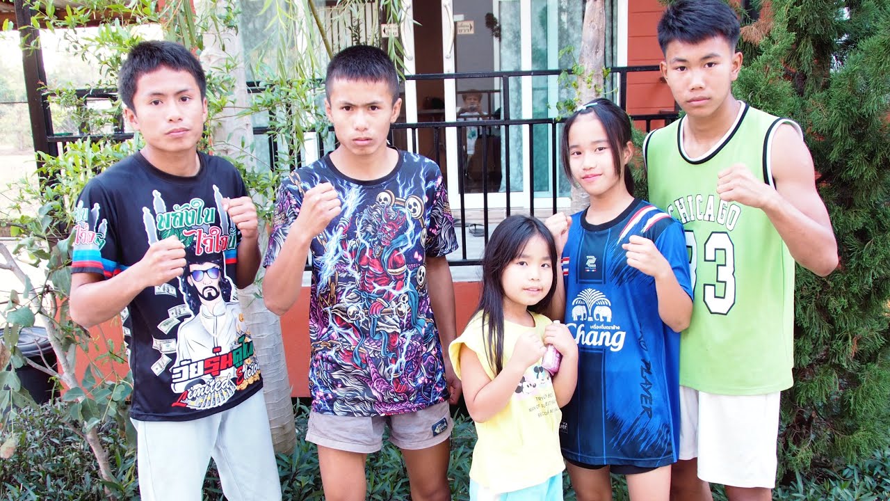ถึงแล้วจ้าพรุ้งนี้พร้อมลุยFight tomorrow! REMINA & Gian明日決戦!
