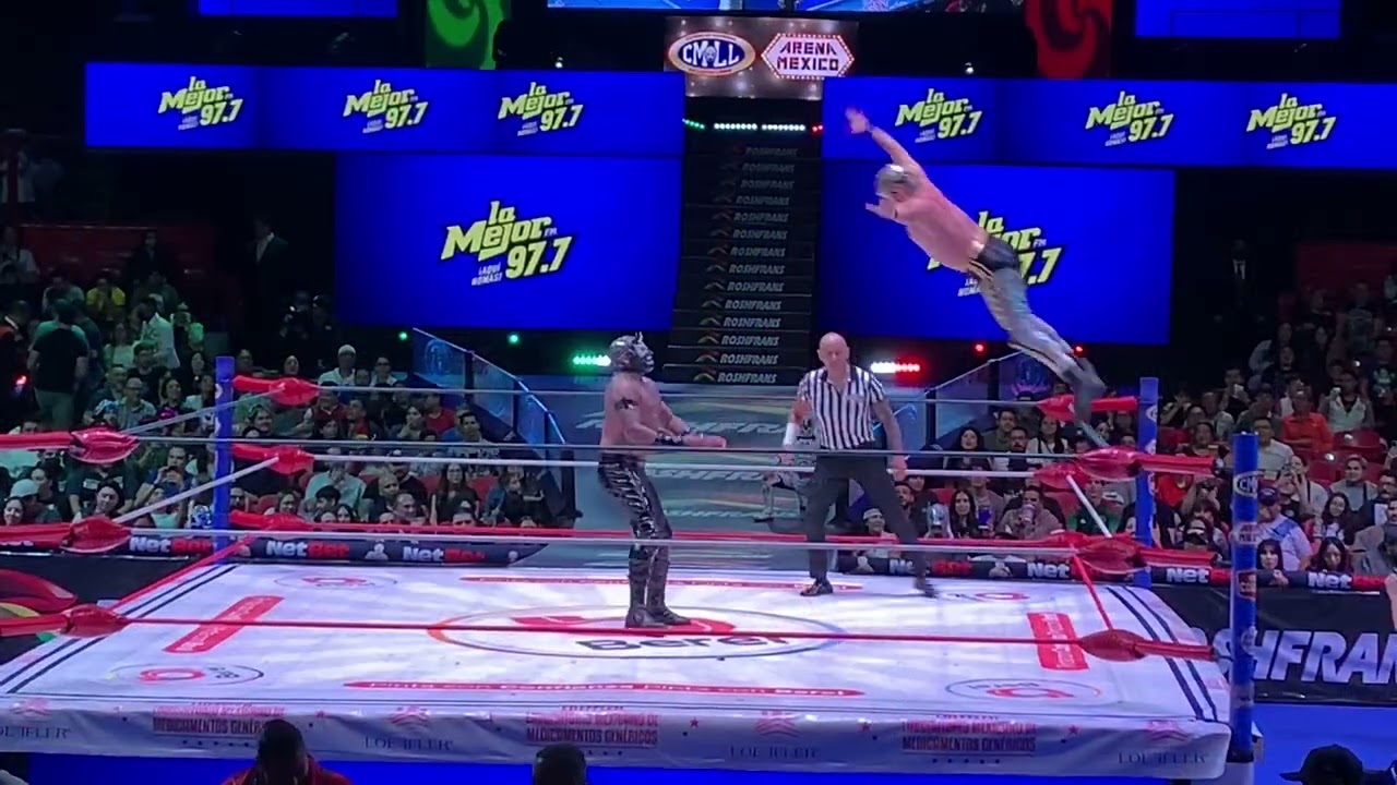 Reporte CMLL: La Nueva Ola Negra 🆚 Talaveras Poblanas en la Arena México background