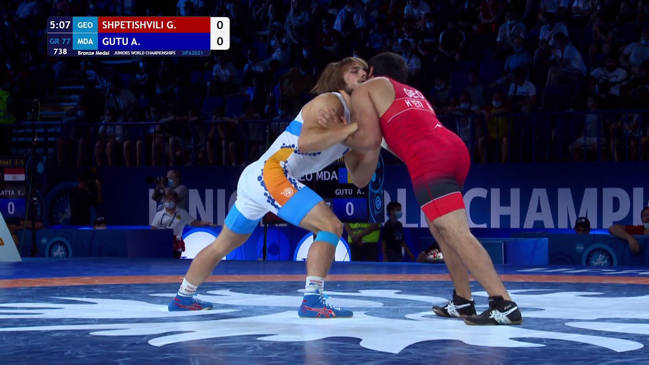 BRONZE GR - 77 kg: G. SHPETISHVILI (GEO) v. A. GUTU (MDA) background