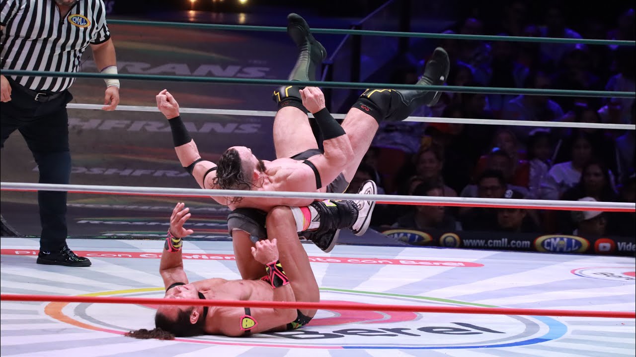CMLL Vs AEW: Volador Jr Vs PAC en mano a mano internacional background