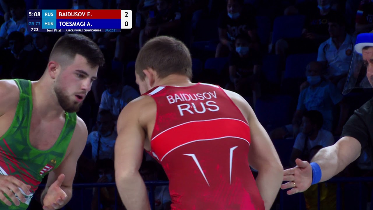 1/2 GR - 72 kg: E. BAIDUSOV (RUS) v. A. TOESMAGI (HUN) background
