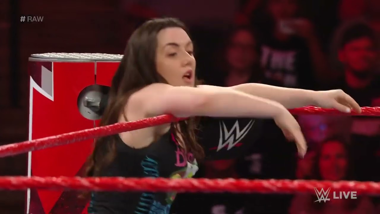 Nikki Cross & Alexa Bliss vs. Sonya Deville & Mandy Rose: Raw, August 19, 2019
