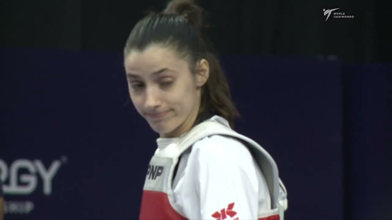 523 R16 Women 49kg KAZ KAPANOVA B AZE ABAKAROVA P background