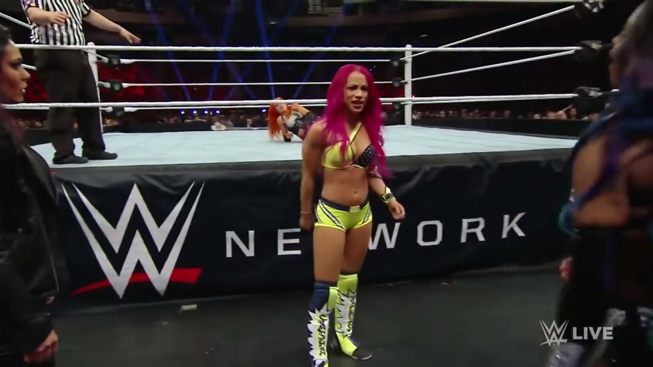 Becky Lynch vs. Sasha Banks: Raw, Feb. 1, 2016 background
