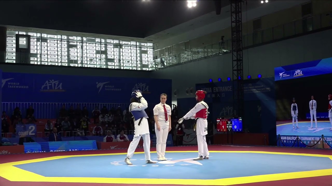 203 Round of 16 W 49kg UAE Aisha AHMED INA Ni kadek HENI background