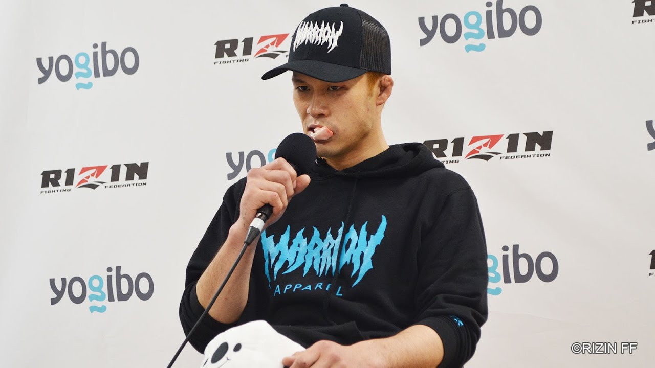 Yogibo presents RIZIN 27 関鉄矢 試合後インタビュー background