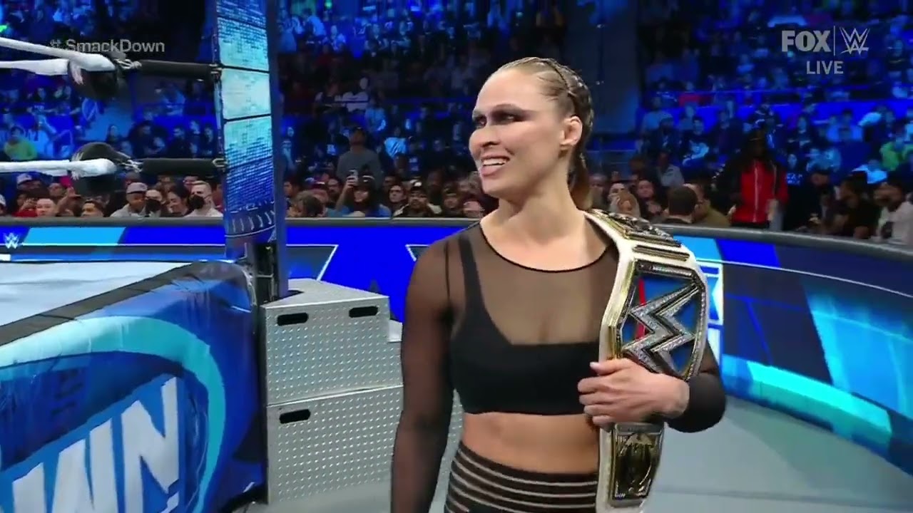 WWE SMACKDOWN SHAYNA BASZLER VS SHOTZI 11/18/22