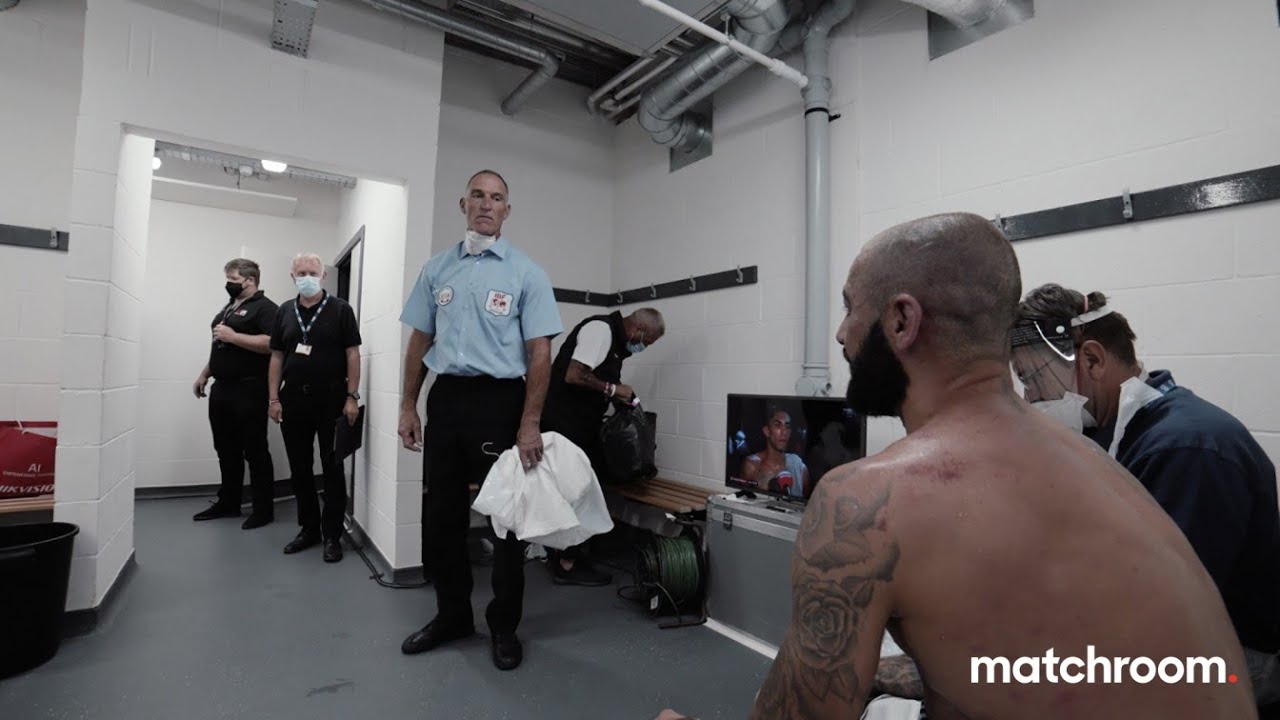 EXCLUSIVE: Referee Steve Gray visits Lewis Ritson's dressing to explain throwing towel out background