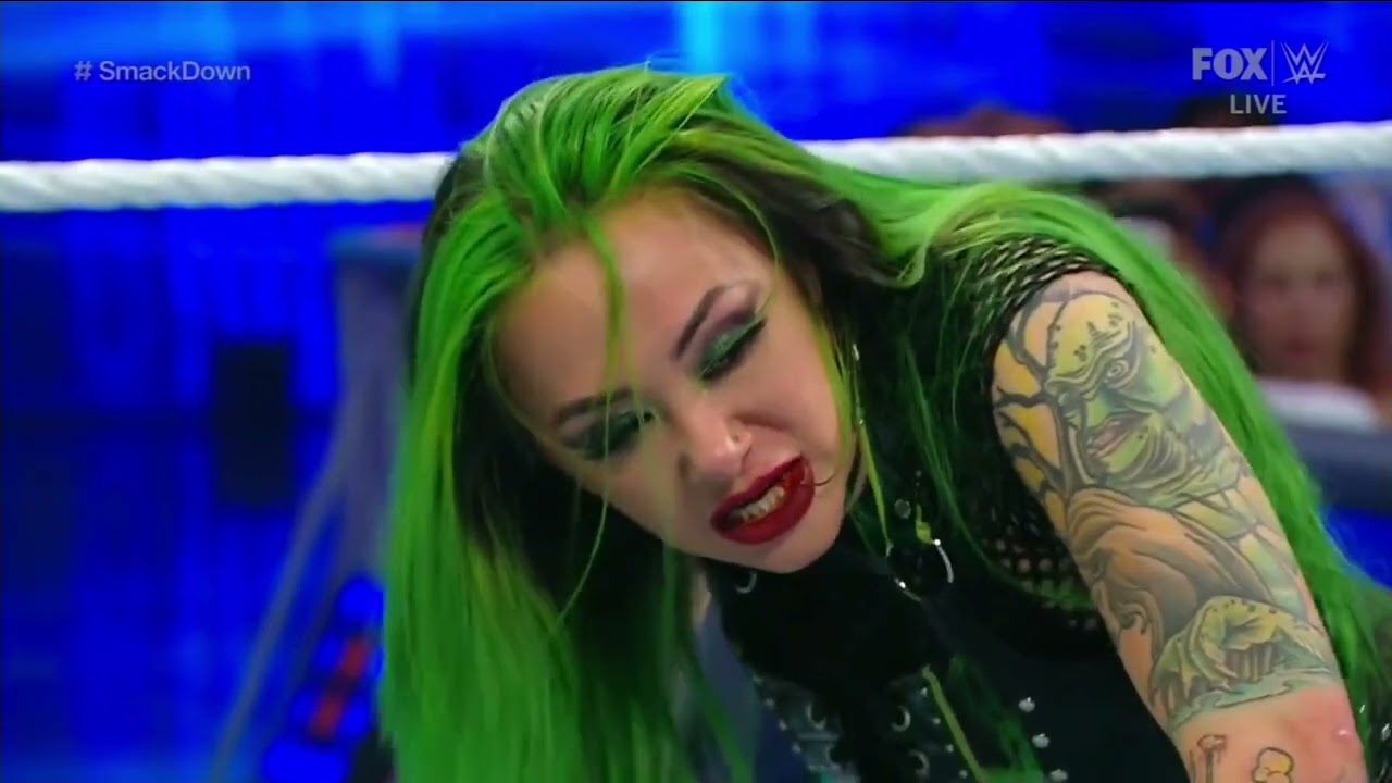 WWE SMACKDOWN SHOTZI VS LIV MORGAN 08/19/22 background
