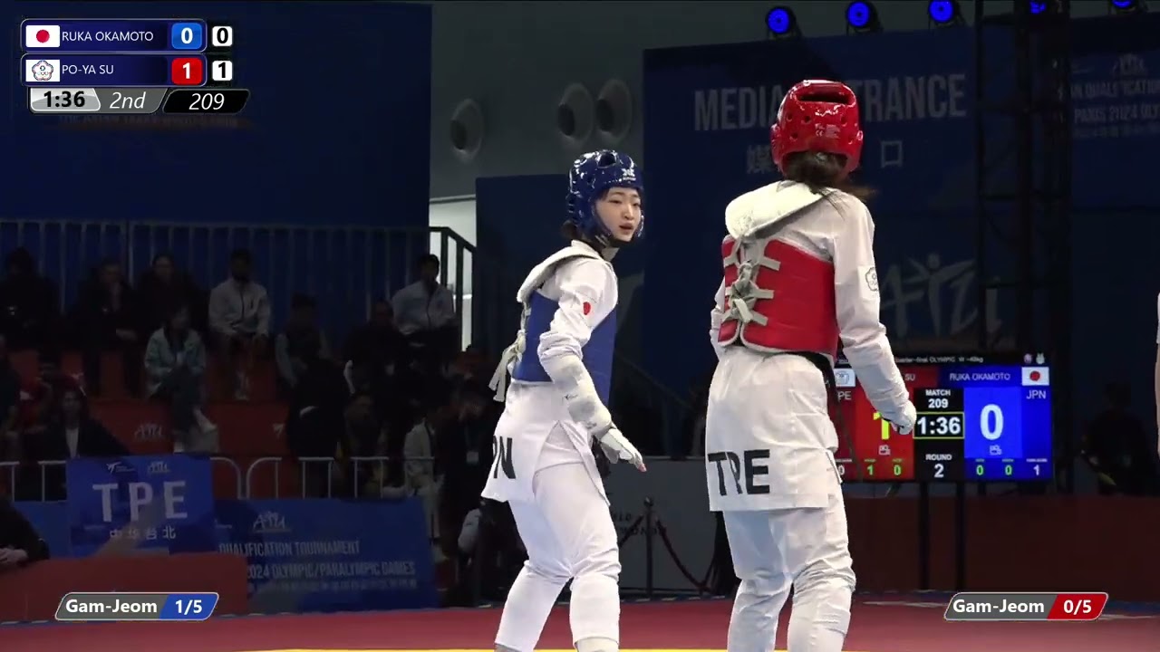 209 Quarter final W 49kg JPN RUKA OKAMOTO TPE PO YA SU background