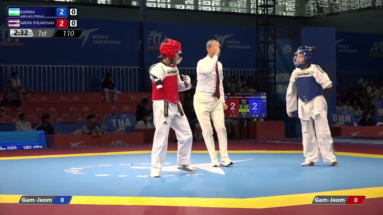 110 K44 Bronze Medal Contest UZB KARIMA MELIKUZIEVA THA AWIPA PHUAPHAN background