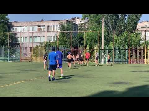 Традиционный футбол по субботам background