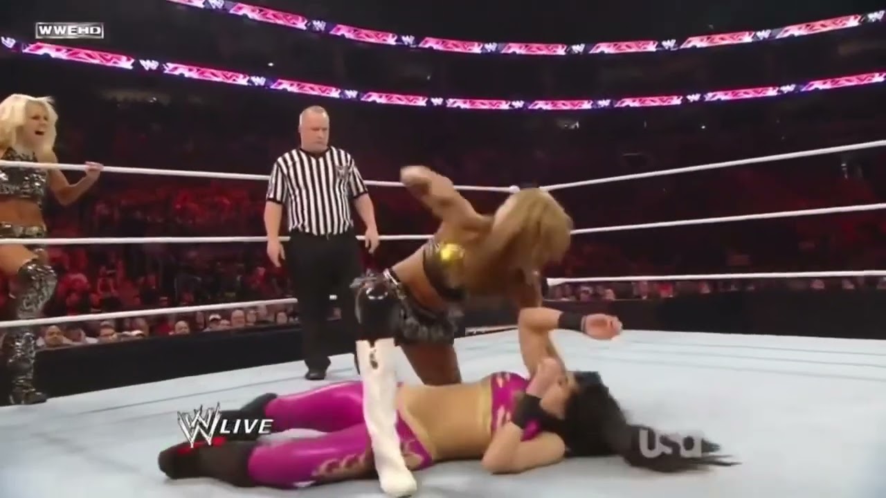 Natalya, Melina & Kim vs. Maryse, Snuka & Fox - 6-Diva Tag Team Match: Raw, Nov. 29, 2010