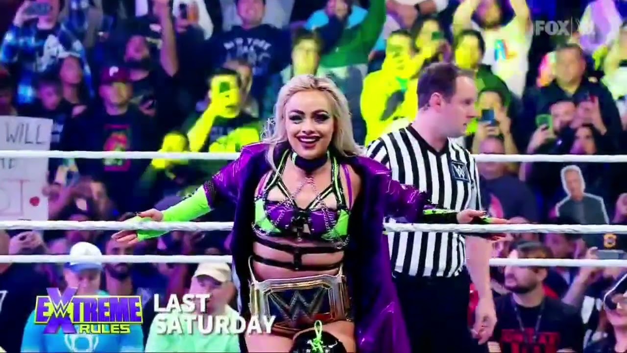 WWE SMACKDOWN HIT ROW VS LEGADO DEL FANTASMA 10/14/22