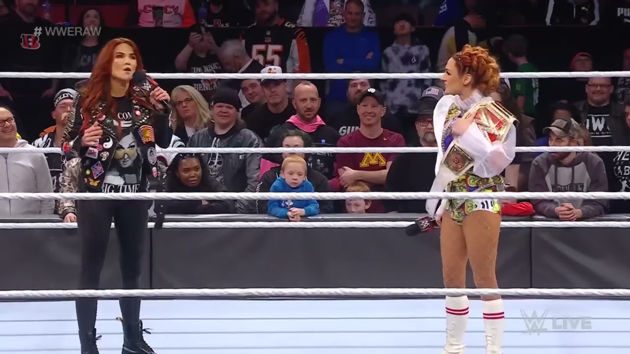 Lynch and Lita set the stage for championship showdown at WWE Elimination Chamber: Raw, Jan 31, 2022 background