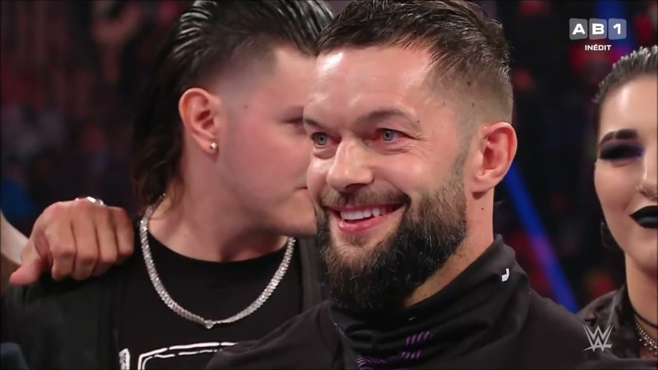 WWE RAW RETOUR DE LUKE GALLOWS ET KARL ANDERSON 10/10/22 background
