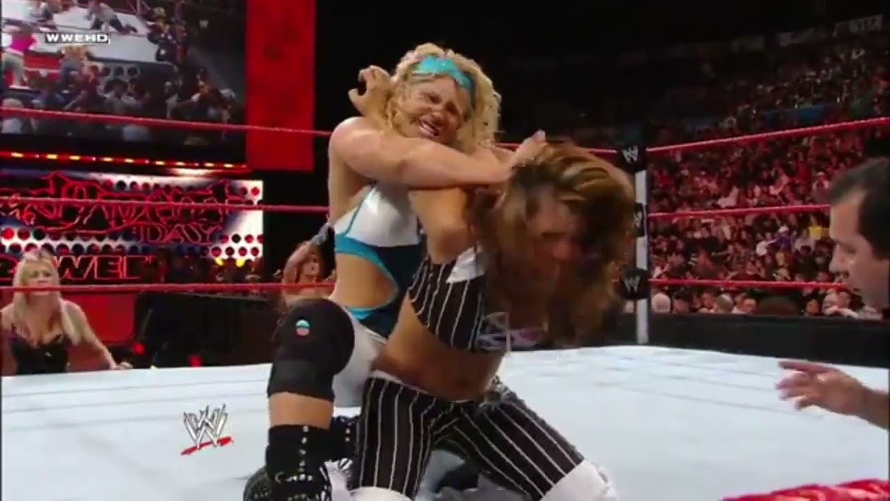 FULL MATCH - James (c) vs. Phoenix - WWE Women’s Championship Lumberjill Match: Raw, May 5, 2008
