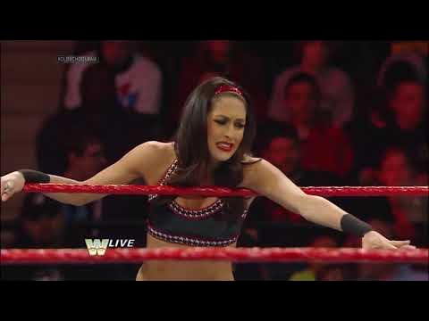 Aksana & Alicia Fox vs. The Bella Twins: Raw, Jan. 6, 2014