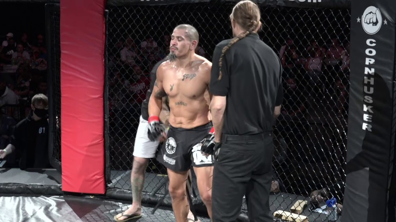DCS 60 Abraham Ramos vs Andrew Sommers background