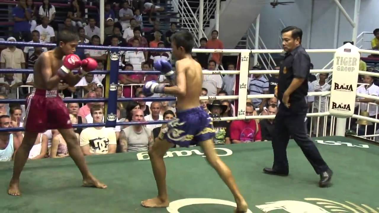 Pep AI (Sinbi Muay Thai) wins on points @ Bangla Boxing Stadium background