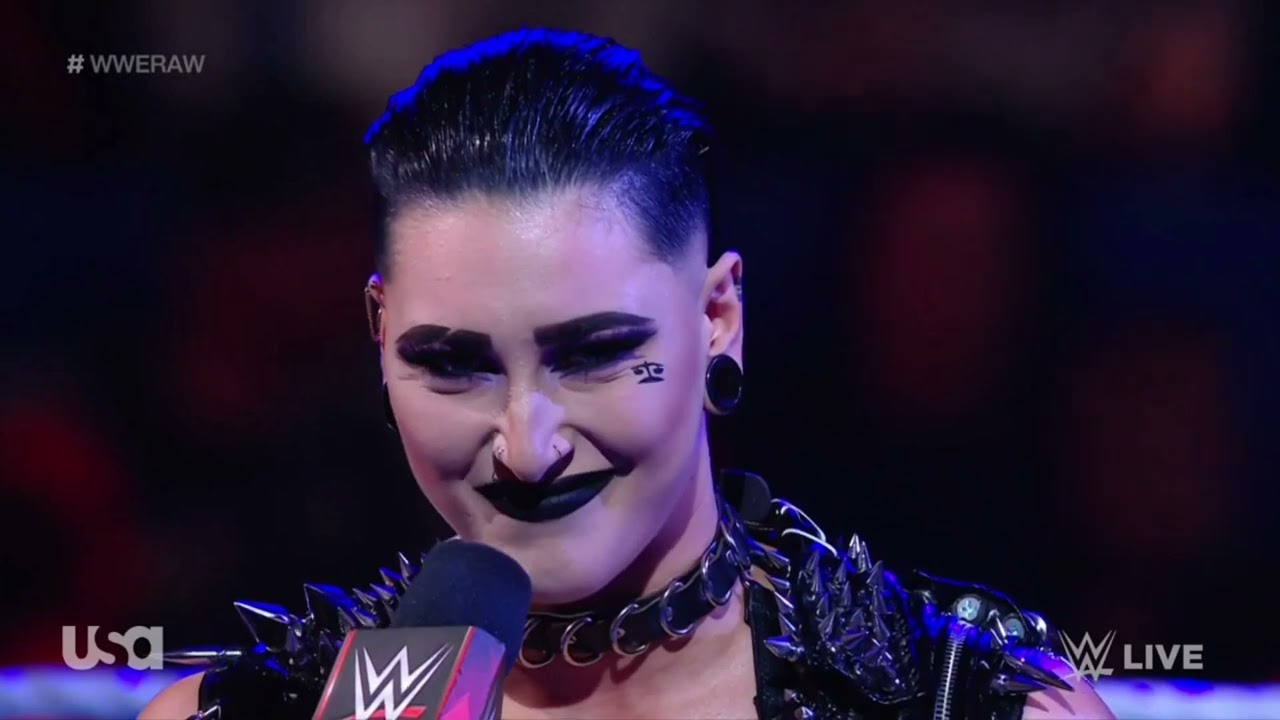 WWE RAW RHEA RIPLEY VS LIV MORGAN 05/09/22 background