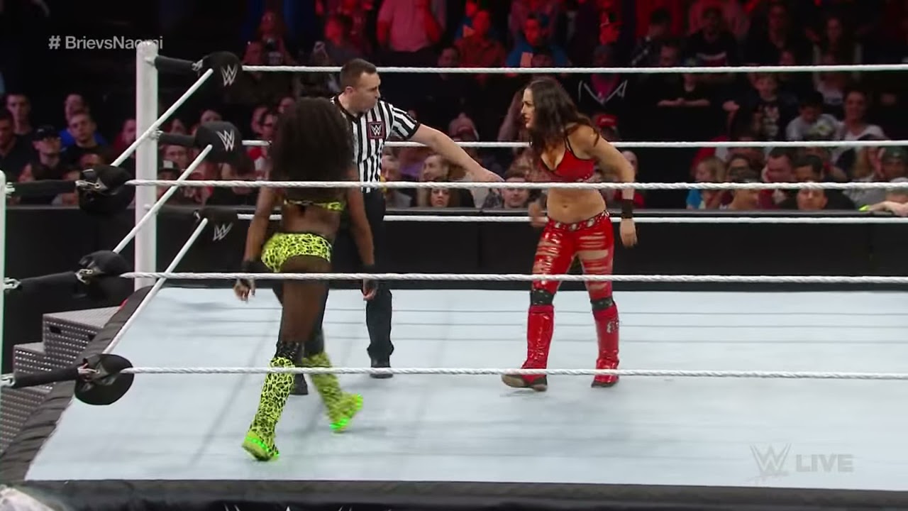 Naomi vs. Brie Bella: Raw, April 20, 2015