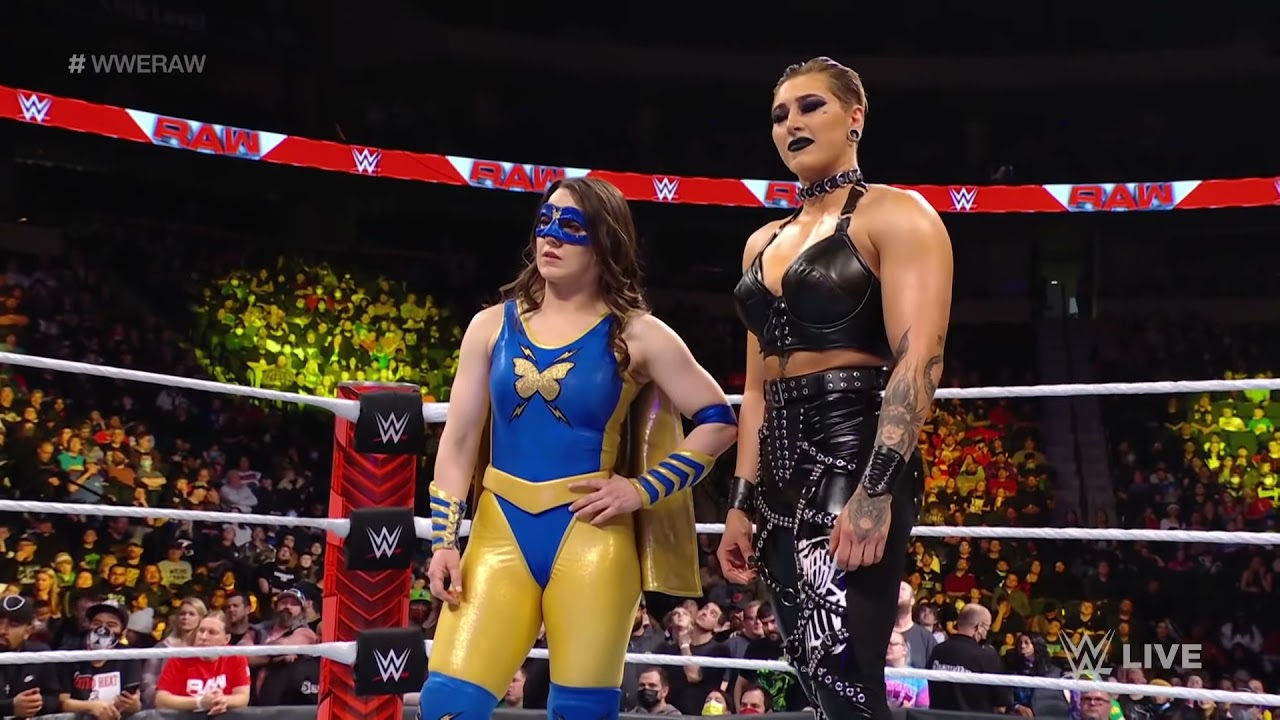 Queen Zelina vs. Rhea Ripley: Raw, December 13, 2021