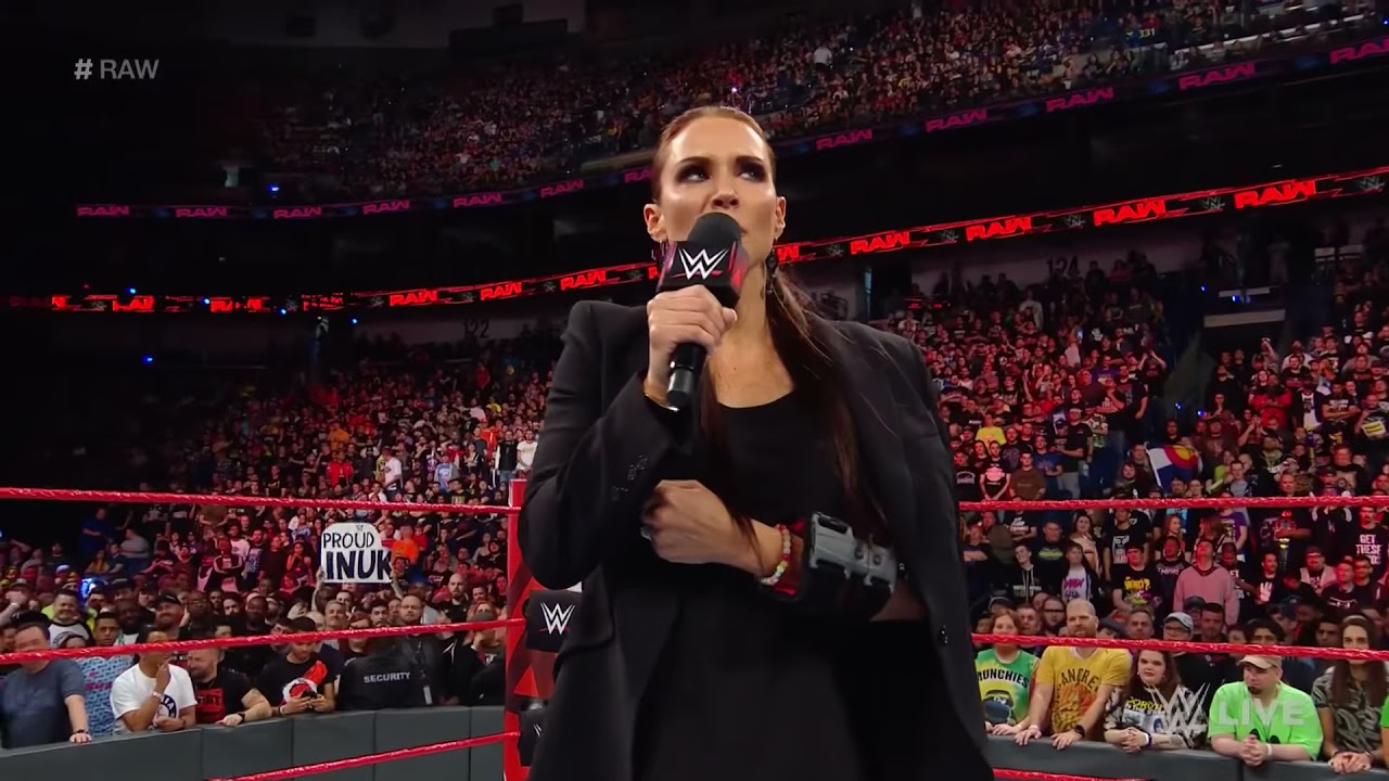 Ronda Rousey puts Stephanie McMahon in an Armbar: Raw Apr. 9, 2018