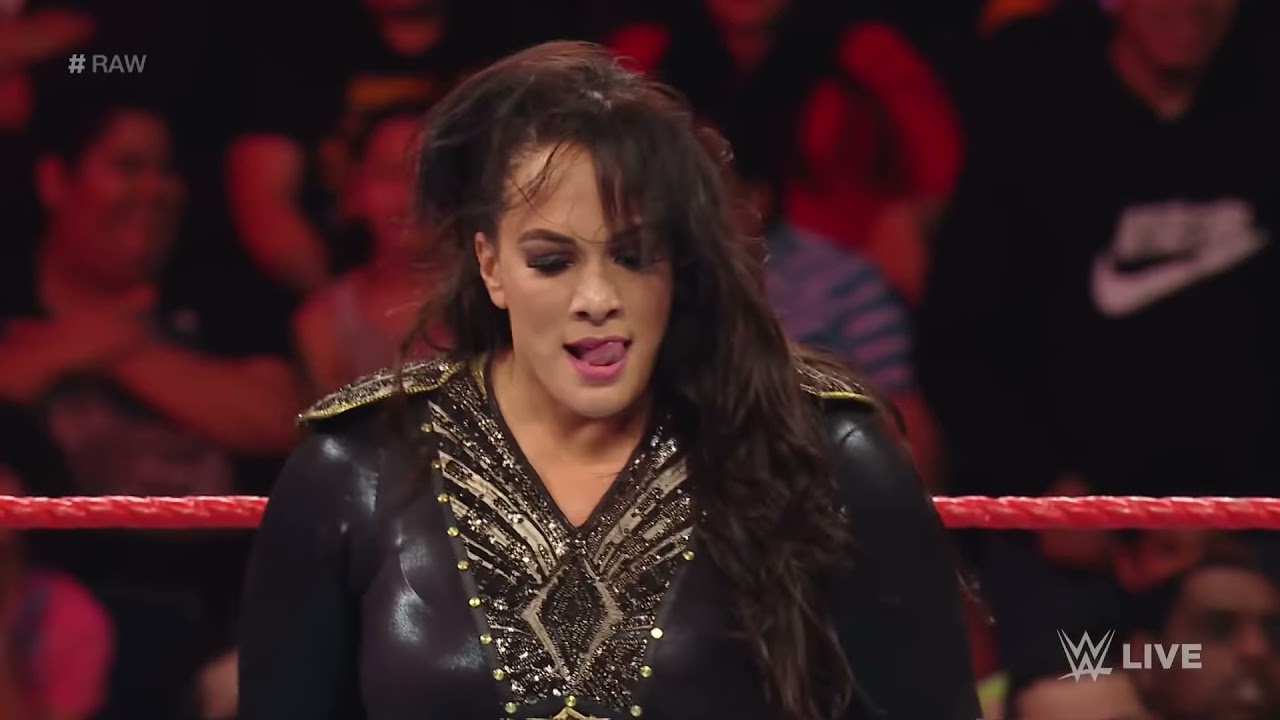 Nia Jax vs. Sasha Banks: Raw, January 30, 2017