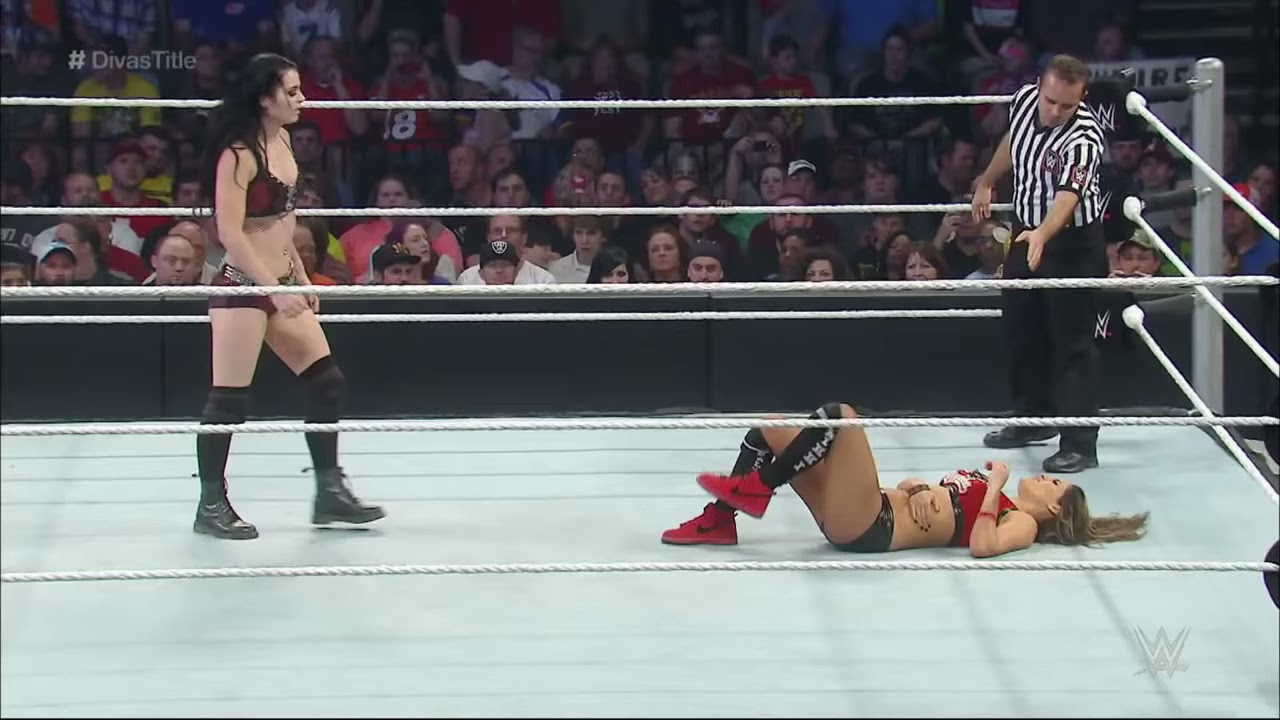 Paige vs. Nikki Bella: SmackDown, September 19, 2014