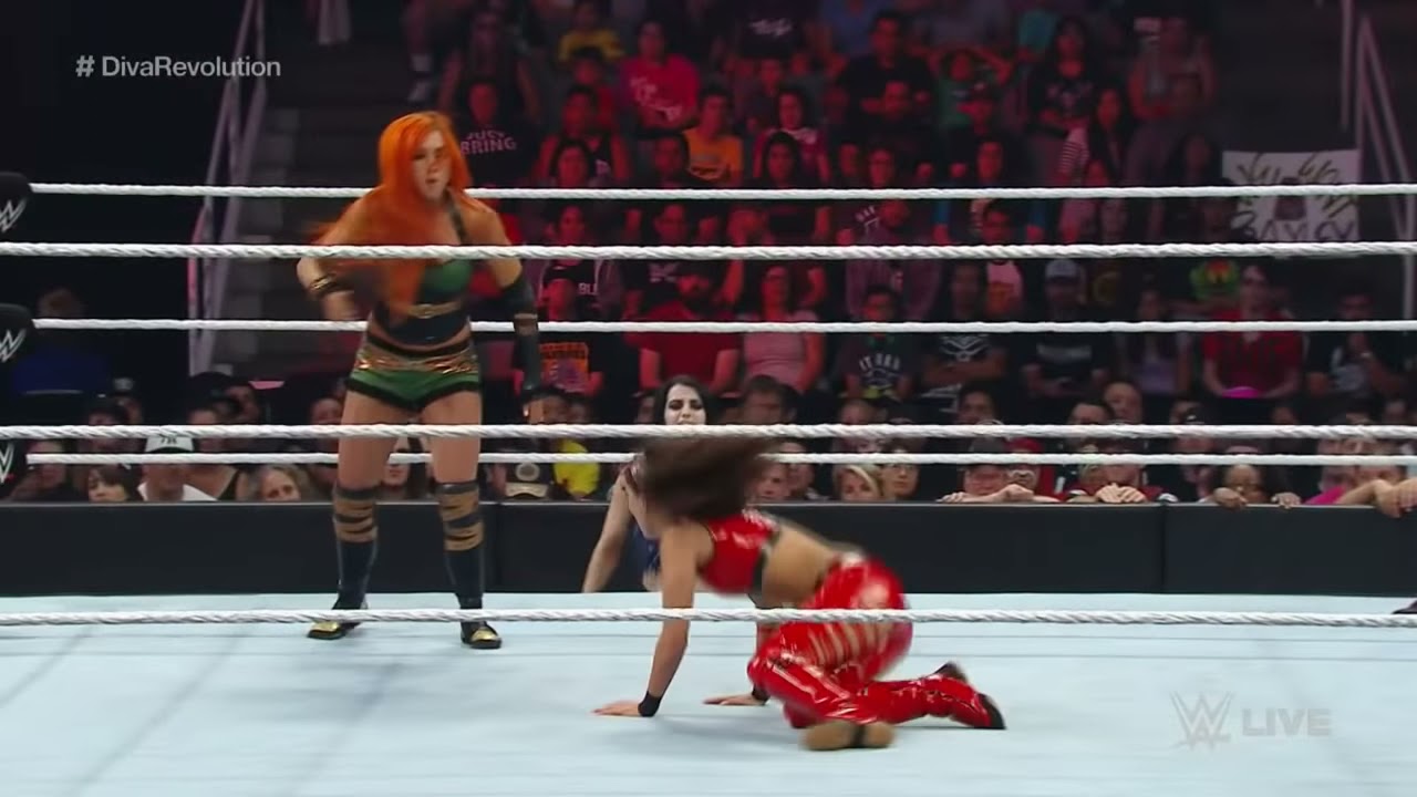 Becky Lynch & Charlotte Flair vs. The Bella Twins: Raw, August 03, 2015
