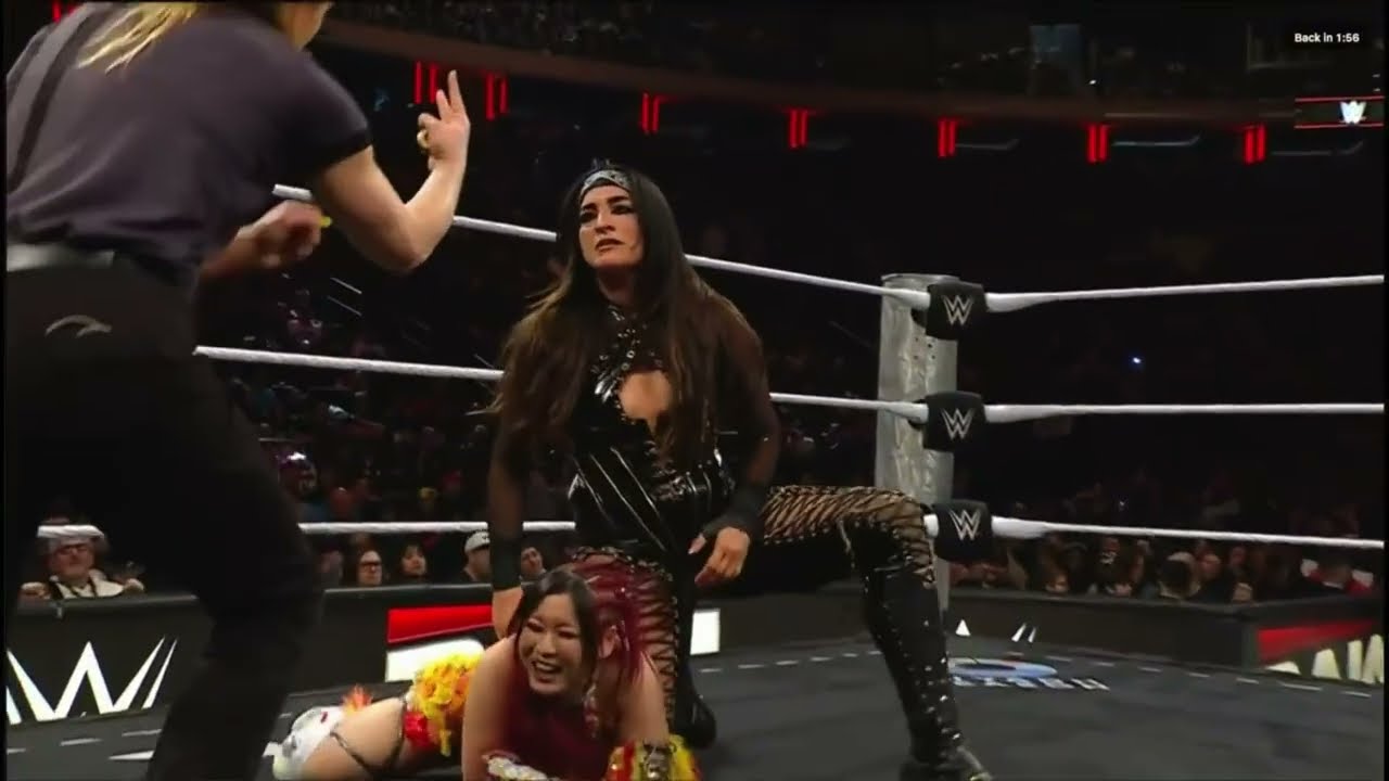 (1/2) Raquel Rodriguez vs Iyo Sky: Raw March 30 2026