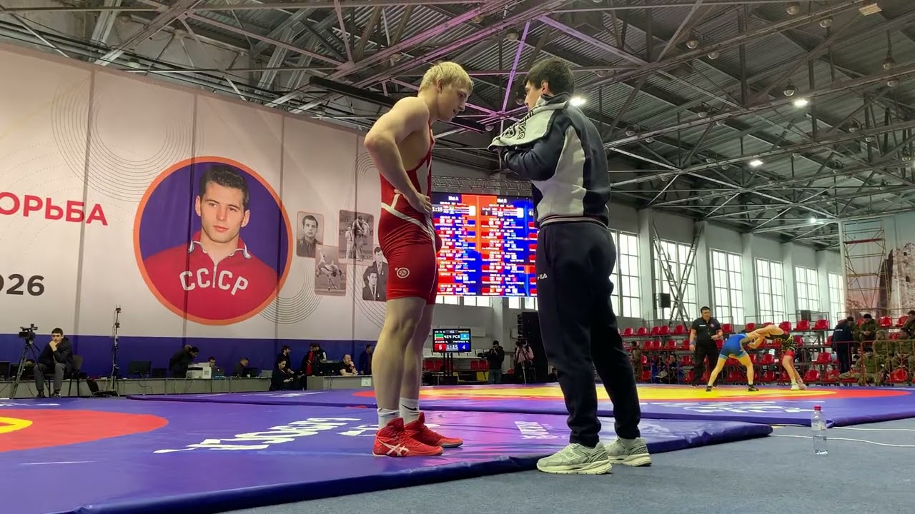 Мартин Старцев (Москва) - Артур Бекоев (РСО-Алания)