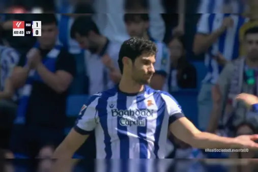 [Highlights] Like drawing a bow! Gedes strikes from outside the box, ball takes a deflection and nearly scores