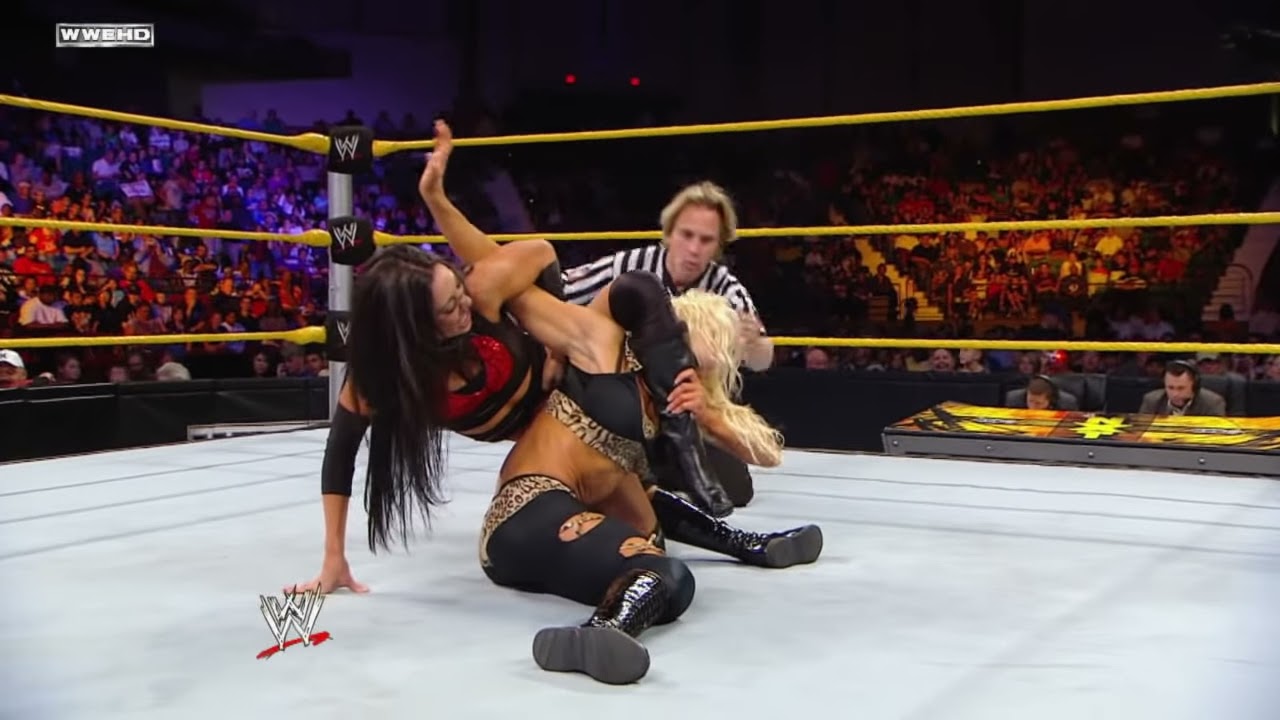 Aksana vs. Maxine: WWE NXT, Oct. 5, 2010