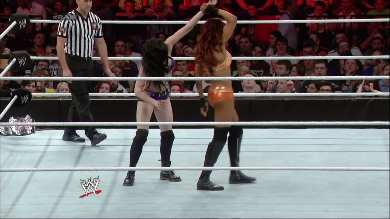 Alicia Fox vs. Paige: Raw, May 19, 2014