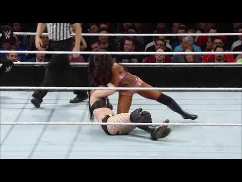 Paige vs. Alicia Fox: Raw, November 10, 2014