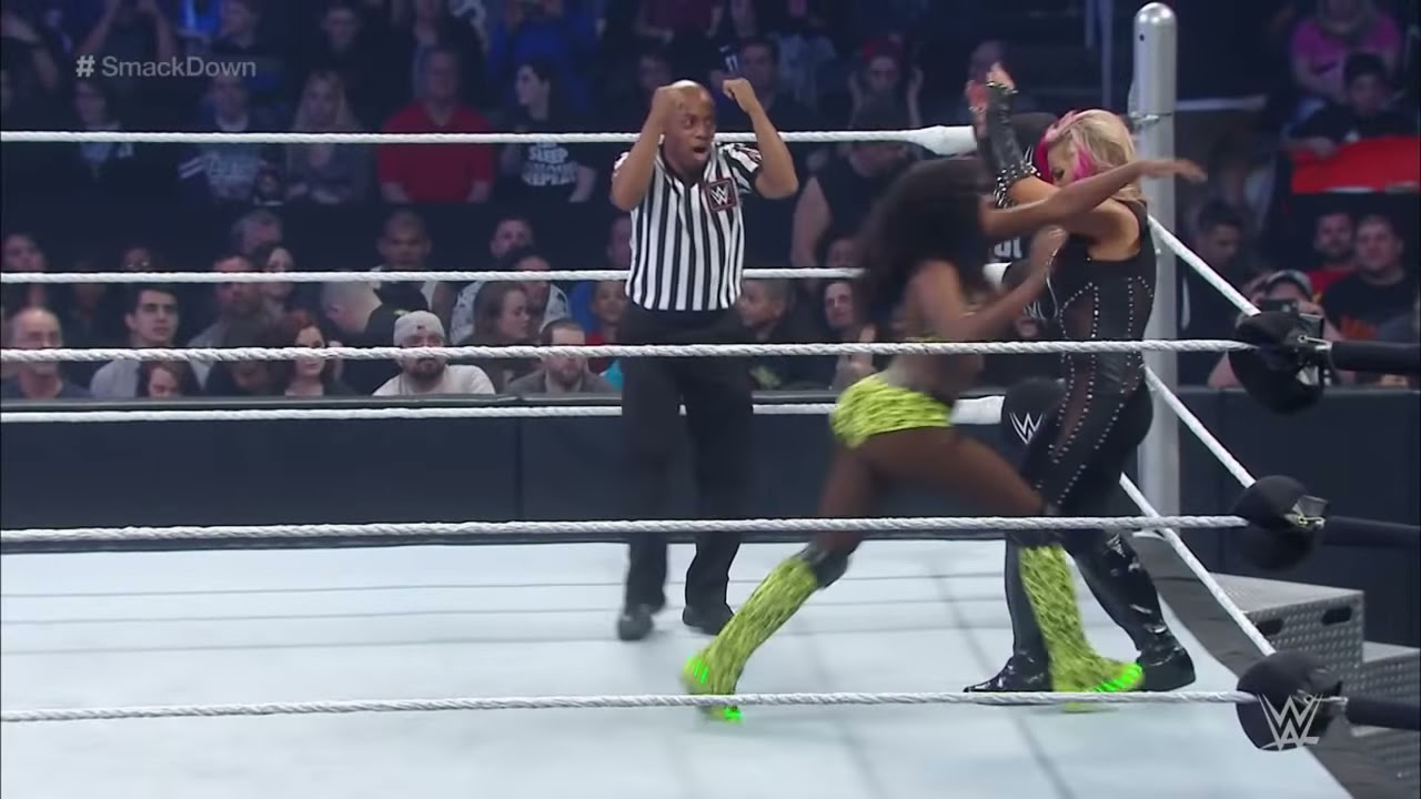 Naomi vs. Natalya: SmackDown, Apr. 23, 2015